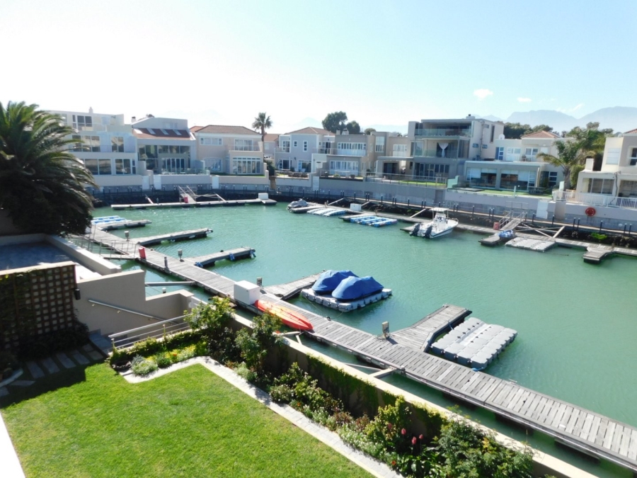 4 Bedroom Property for Sale in Harbour Island Western Cape